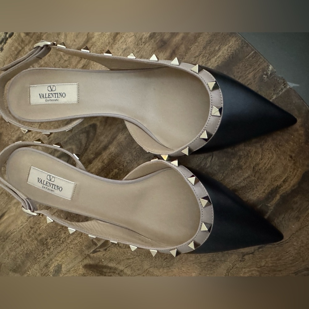 Valentino Rockstud Slingback black and nude/pink size 39.5